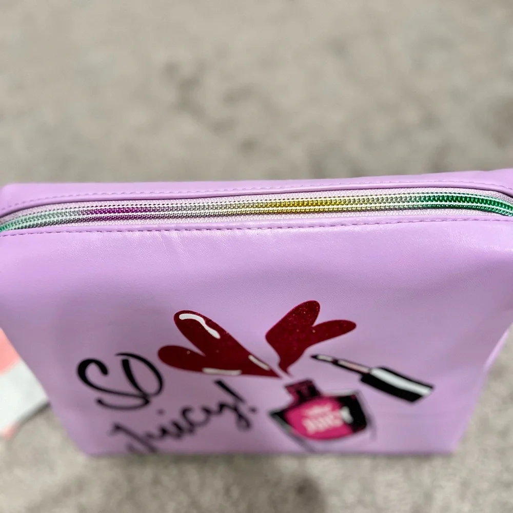 🆕 Juicy Couture Cosmetic Bag With So Juicy! Nail Polish Graphic 💜